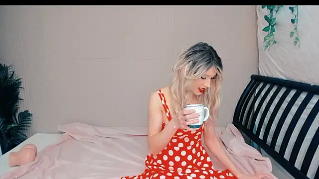 Snapshot of Mia_Miss_Sensual chatting on February 2026 12:31:01 AM Mia Miss Sensual online show from February 2026 12:31:01 AM