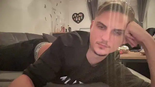 Sweetbooy90 online show from October 2025 09:14:02 PM