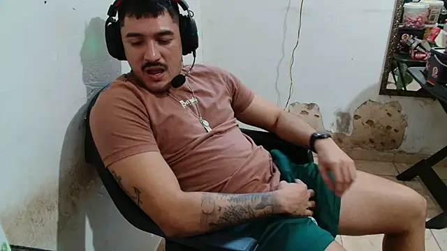 Leonino231 online show from September 2025 02:18:02 PM