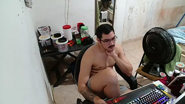 Leonino231 online show from December 2025 03:22:02 AM