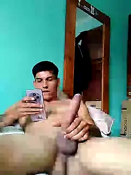 frankitocam4 online show from March 2026 05:31:02 PM