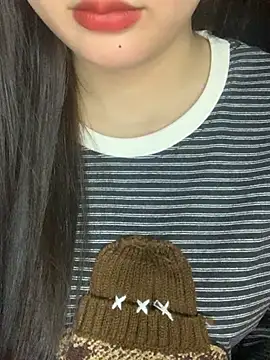 Linhtruong  online show from November 2025 04:27:01 AM