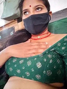 Daisygirl9 online show from April 2026 07:47:01 AM