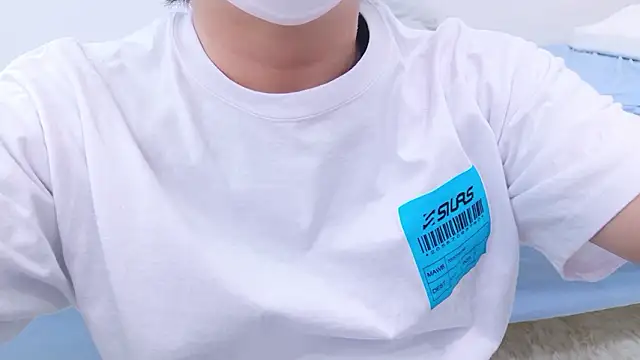 C-4bomb online show from April 2026 02:20:01 AM