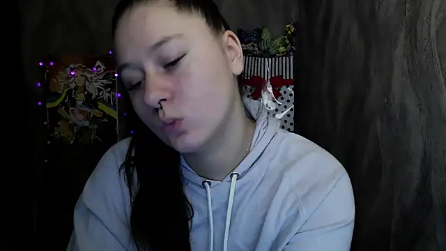 Snapshot of Linda_S_ chatting on November 2025 04:18:02 PM Linda S online show from November 2025 04:18:02 PM