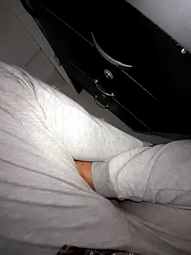 Snapshot of hackyourpussy@xh chatting on November 2025 01:19:02 AM hackyourpussyxh online show from November 2025 01:19:02 AM