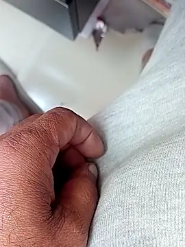 Snapshot of hackyourpussy@xh chatting on January 2026 03:43:02 AM hackyourpussyxh online show from January 2026 03:43:02 AM