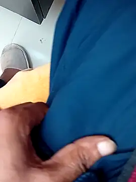 Snapshot of hackyourpussy@xh chatting on February 2026 06:34:01 AM hackyourpussyxh online show from February 2026 06:34:01 AM