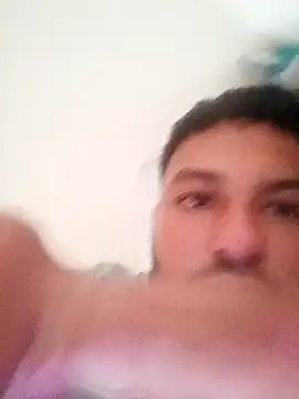 Snapshot of Frank0021 chatting on January 2026 05:37:01 PM Frank0021 online show from January 2026 05:37:01 PM