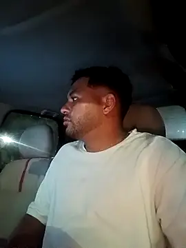 Snapshot of Frank0021 chatting on February 2026 03:55:02 AM Frank0021 online show from February 2026 03:55:02 AM