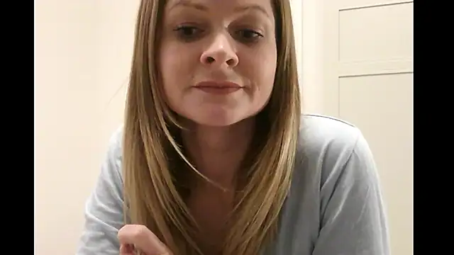 Snapshot of Ginger-bb chatting on November 2025 03:43:02 PM Ginger-bb online show from November 2025 03:43:02 PM