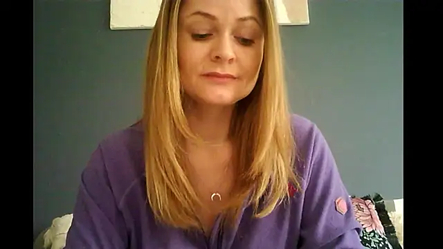 Ginger-bb online show from April 2026 06:25:02 AM