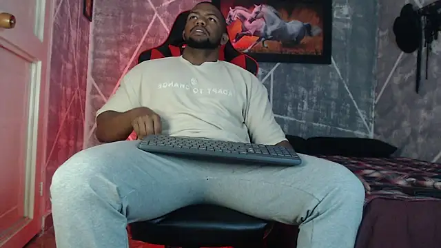 big blackmen19 online show from October 2025 12:15:01 PM