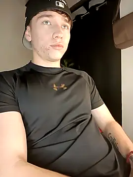 Logan sixxer online show from September 2025 10:55:02 PM