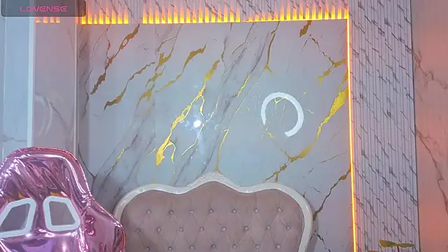 Snapshot of _Mia_sweet_b chatting on February 2026 01:18:02 PM Mia sweet b online show from February 2026 01:18:02 PM