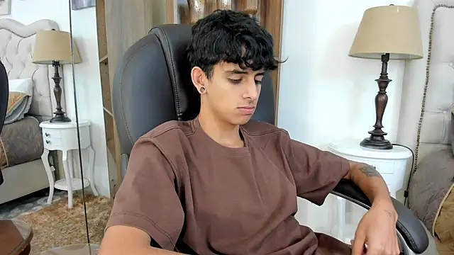 Ibratxandy online show from May 2026 12:01:01 PM
