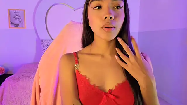 pocahontamoon online show from July 2026 03:25:01 PM