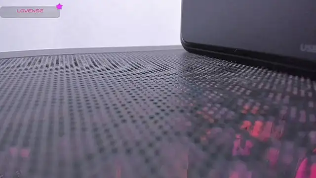 FluffyMelons online show from March 2026 11:07:02 PM