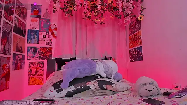 FluffyMelons online show from March 2026 11:08:01 PM