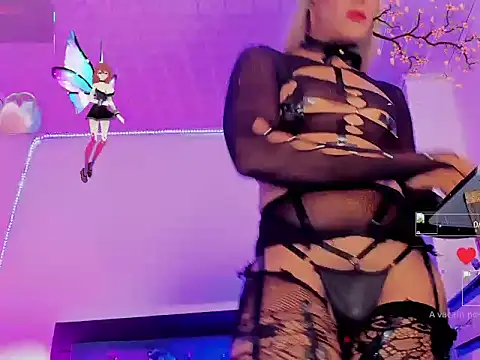 Snapshot of samanthaatt chatting on September 2025 06:43:02 PM samanthaatt online show from September 2025 06:43:02 PM