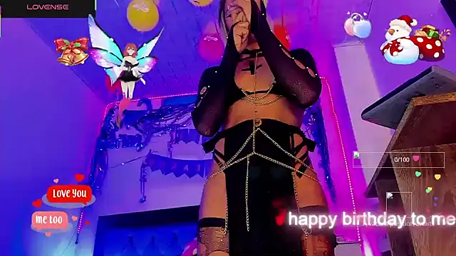 Snapshot of samanthaatt chatting on November 2025 11:18:01 PM samanthaatt online show from November 2025 11:18:01 PM