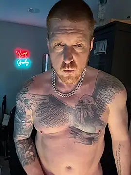 CloudyKingG online show from April 2026 09:30:02 PM