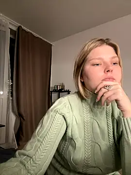 Snapshot of OpheliaRitz chatting on November 2025 02:20:01 PM OpheliaRitz online show from November 2025 02:20:01 PM