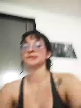 Snapshot of DavidAndClare chatting on September 2025 05:34:02 PM DavidAndClare online show from September 2025 05:34:02 PM