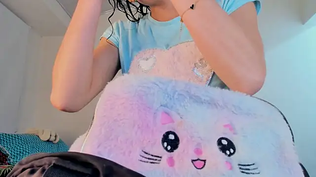 Madison charlotte online show from October 2025 11:49:01 PM