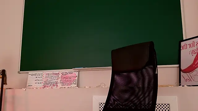 NoraHaynes online show from May 2026 03:11:02 AM