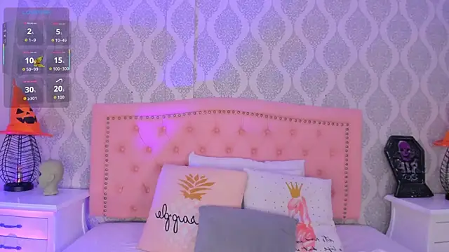 Snapshot of OnlyGia chatting on October 2025 07:47:02 PM OnlyGia online show from October 2025 07:47:02 PM