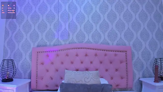 Snapshot of OnlyGia chatting on December 2025 07:55:01 PM OnlyGia online show from December 2025 07:55:01 PM