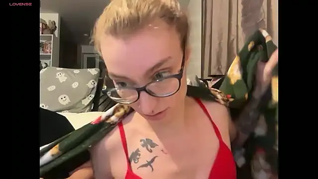 harleyblair online show from November 2025 11:15:01 PM