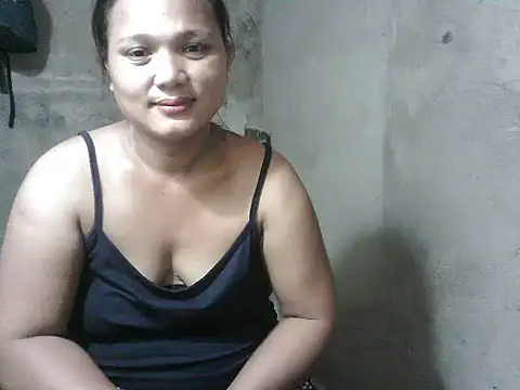 Snapshot of lady_helen00 chatting on May 2026 01:02:04 AM lady helen00 online show from May 2026 01:02:04 AM