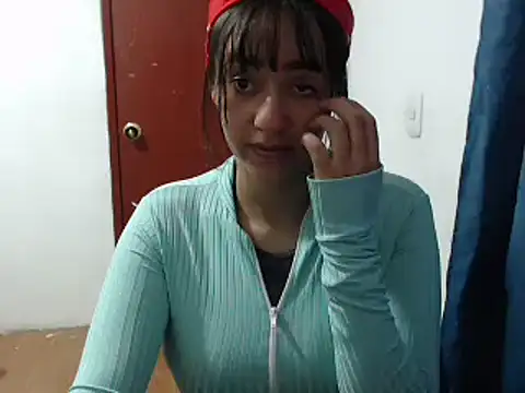 annie clark2 online show from February 2025 06:30:02 PM