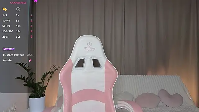 AlexsisFaee online show from September 2025 08:24:01 PM