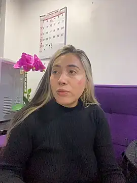  ManuVeelez online show from September 2025 03:29:01 AM