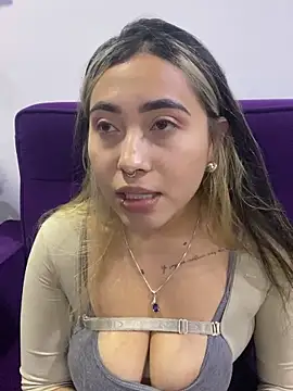  ManuVeelez online show from September 2025 12:12:01 AM