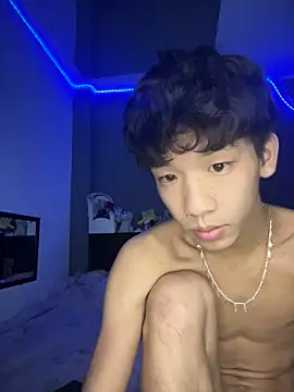 Snapshot of Kailertwink chatting on June 2026 03:25:02 PM Kailertwink online show from June 2026 03:25:02 PM