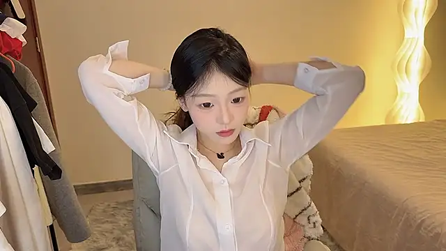 Robin-o3 online show from December 2025 04:27:01 PM