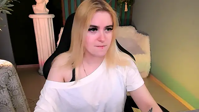 Stef Nicks online show from April 2026 09:10:01 AM