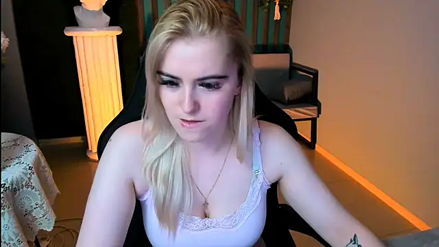 Stef Nicks online show from May 2026 04:04:02 PM