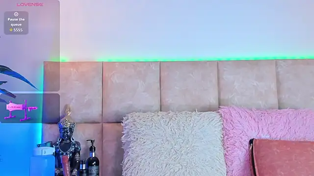 KarolBlanco online show from November 2025 07:19:01 PM