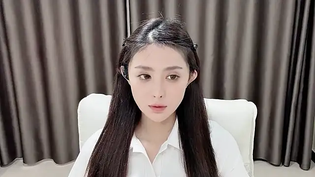 sliGhtAn1 online show from April 2026 08:19:02 AM