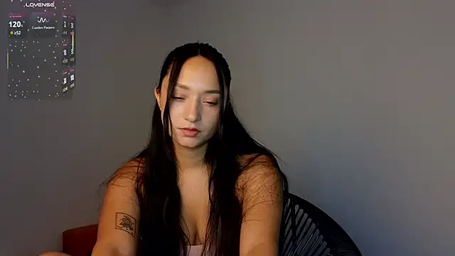 Snapshot of salome_rv chatting on November 2025 09:58:01 PM salome rv online show from November 2025 09:58:01 PM