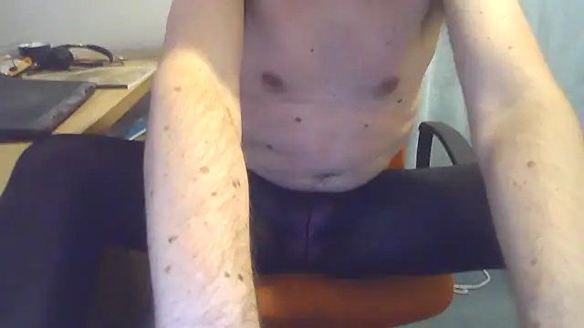 Skookie1 online show from February 2026 08:38:01 AM