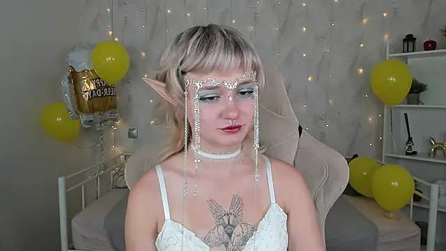 Tori Cutie online show from October 2025 12:09:02 AM