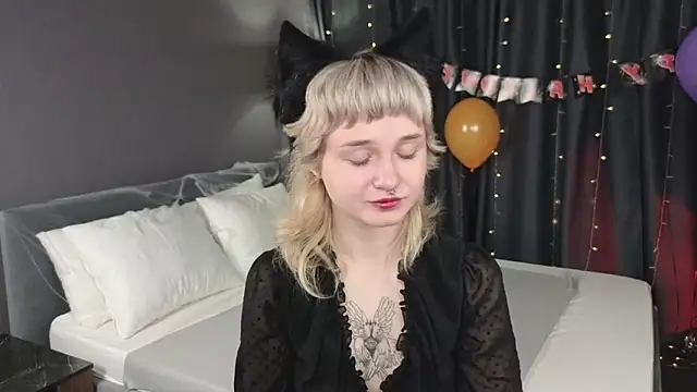 Tori Cutie online show from October 2025 12:12:02 AM