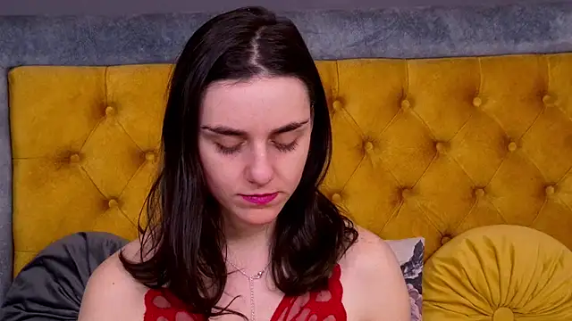 Jessica White  online show from January 2026 04:48:02 AM