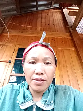 Snapshot of TinTin321 chatting on September 2025 02:48:02 AM TinTin321 online show from September 2025 02:48:02 AM